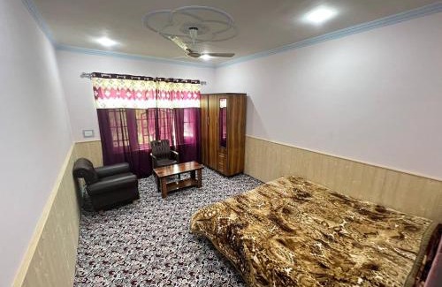 Nishat-Shalimar House | Redbury Homestay