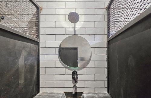 Sukajadi Hotel | RedDoorz at Chanara Stay PVJ Bandung