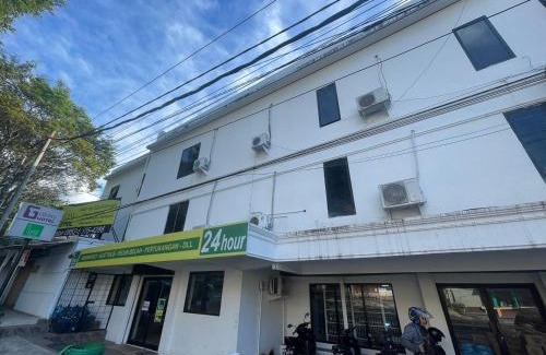 Manado City Centre Hotel | RedDoorz at Jalan Sam Ratulangi Manado