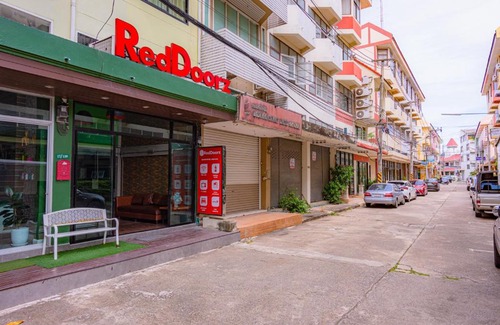 Hua Hin Hotel | RedDoorz @ DJ Guesthouse Hua Hin 23