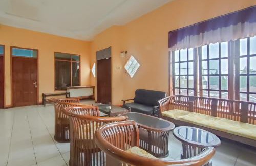 Karanganyar Hotel | RedDoorz near Taman Wisata New Balekambang Tawangmangu