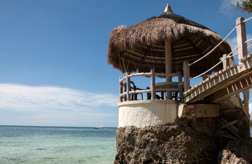 Anda Resort | RedDoorz Premium @ Flower Beach Anda