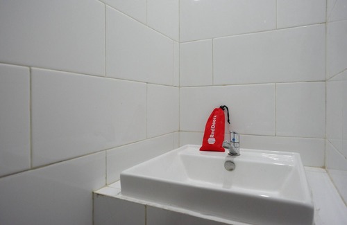 Tegal Hotel | RedDoorz Syariah @ Jalan Sultan Agung Tegal