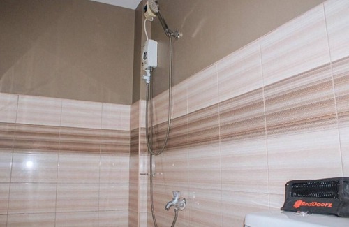 Tagbilaran Hotel | RedDoorz @ Taloto District Tagbilaran
