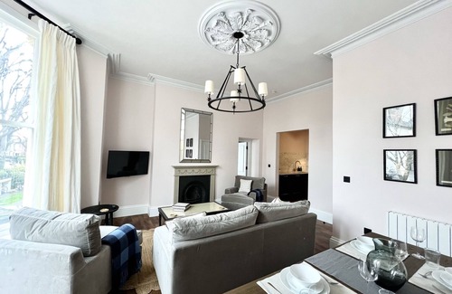 Bristol Apartment | Redland Suites - Apartment 4
