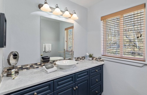 Mountain Village Condo | Reduced Rates! Sleeps 8 - Year Round Easy Trail Access - Mountain Views - 2 Level End Unit - Garage