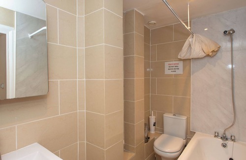 South Bank Apartment | *Reduced* Southwark Two Bedroom Apartment