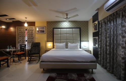 New Panvel East Hotel | Redwings Castle Hotel