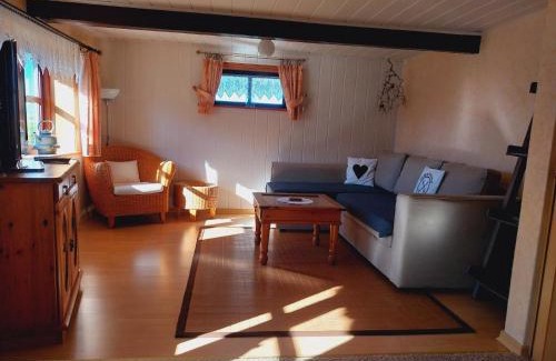 Helse House | Reetdachhaus Petra