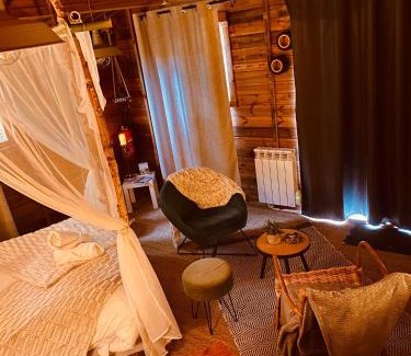 Auchay-sur-Vendee Cabin | Refuge de Campagne Le Chalet