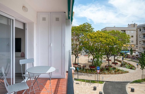 Torredembarra Apartment | Refurbished Apartment with A/C, Near Beach, Wi-Fi