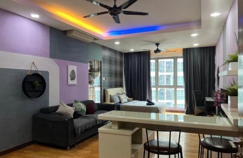 Chow Kit Apartment | Regalia sky pool klcc by pasira home