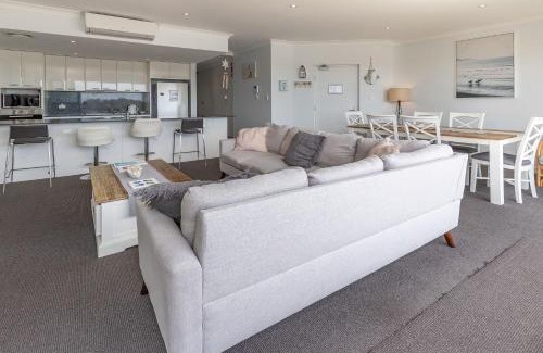Forster Apartment | Regatta 23
