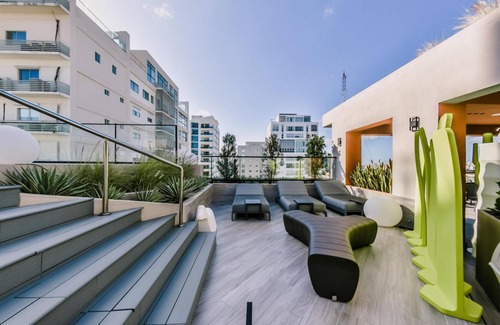Downtown Santo Domingo Apartment | Regatta Living II With Breakfast Included - 405
