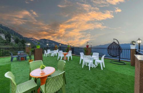 Fagu Apartment | Regency I Vacations I Conference I MICE I Family Events I Open Air Terrace I Sky Bonfire I Wooden Rooms With Pvt Balconies I Charvi Retreat by Exotic Stays
