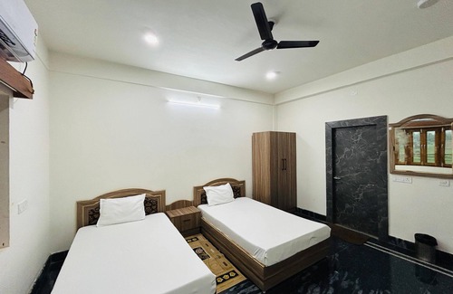 Bodh Gaya Hotel | Regency Villa