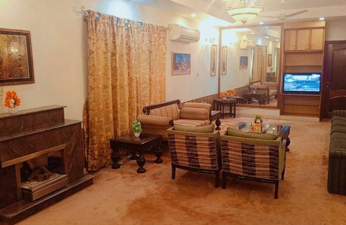 Lahore Apartment | Rehman Gardens - 3BR Apartment