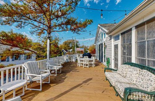 Bay Vista House | Rehoboth Beach - 21163 Bayview Rd.