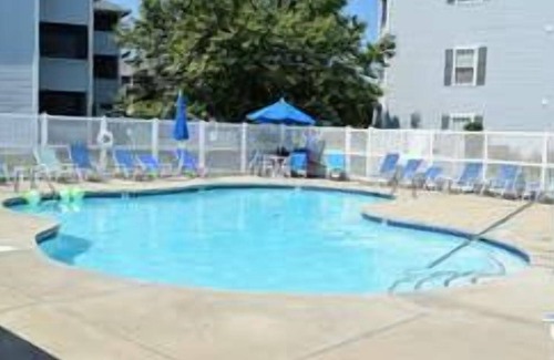 Rehoboth Beach Condo | Rehoboth Beach Condo 2BR w/ Pools, Parking, and Tennis