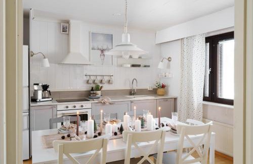 Rovaniemi Apartment | Reindeerly Cottage Hosted by Hygge Host
