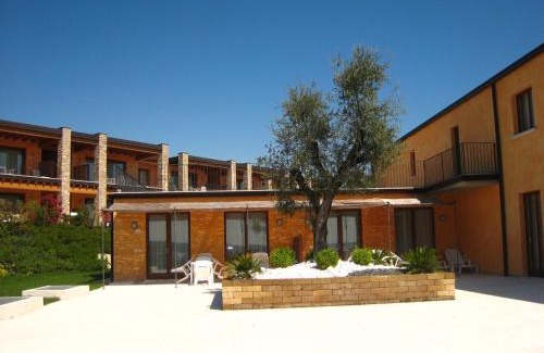 Moniga del Garda Apartment | Relais Rosa Dei Venti -Ciao Vacanze-