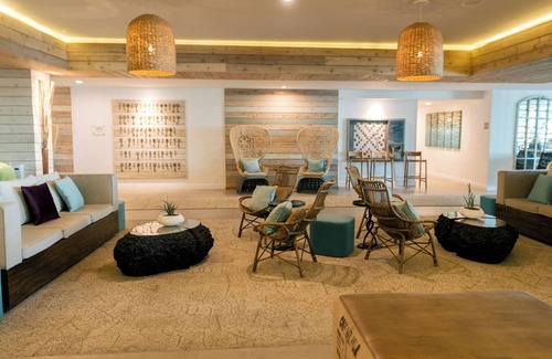 Islamorada Hotel | Relax and Recharge! 2 Comfortable Units, Free Parking, Onsite Swimming Pool