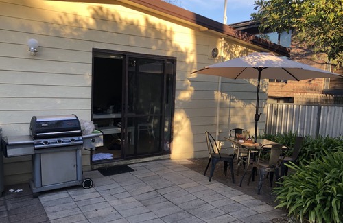 Bundeena House | Relax and Unwind at peaceful Bundeena Retreat close to beaches and bushland