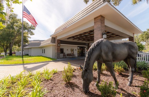 Ocala Apartment | Relax and Unwind! Pet-Friendly Property, Onsite Pool, Free Breakfast