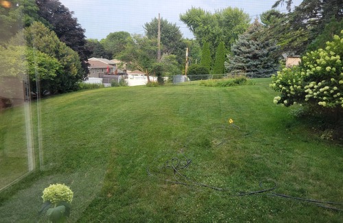 Albert Lea House | Relax by Fountian Lake, 3 bedroom beautiful home with large yard,