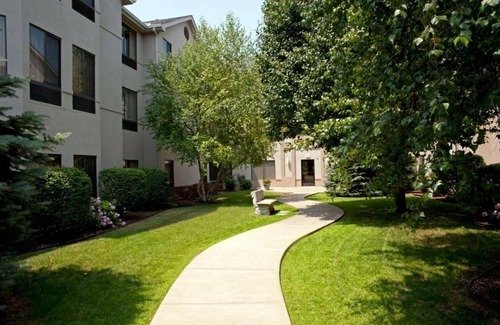 South Bend Hotel | Relax in 2 Rooms with Sofa Bed & Pool Access – Great for Travelers on I-90