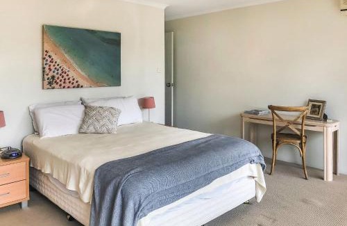 Avoca Beach House | Relax in Coastal Townhouse with BBQ & Close Walk to Beach