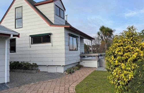 Two Mile Bay House | Relax in Hawai Summar
