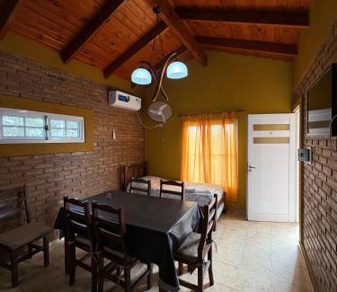 Miramar Apartment | Relax in New Andalucía- Tu refugio costero con pileta