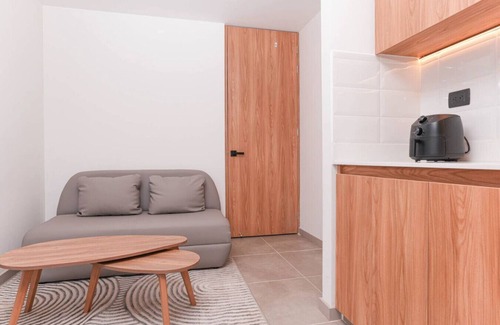 San Diego Apartment | Relax in Style - 1BR Poblado Apt w/Jacuzzi & WiFi