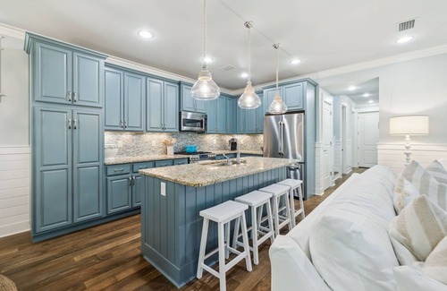 WaterSound West Beach House | Relax in Style at this Peaceful Cottage with Zero-Entry Pool Access & 4 Bikes
