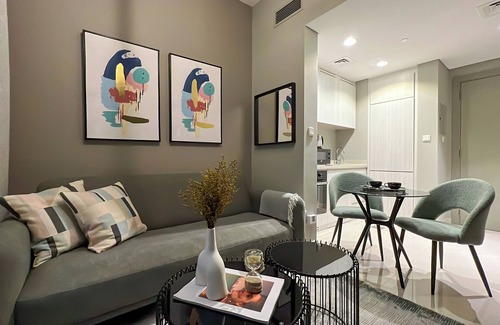 Downtown Dubai Apartment | Relax in Style Central 1BDR Cityscape