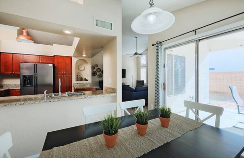 Horizons West House | Relax in Sunny Arizona with heated pool and beautiful views