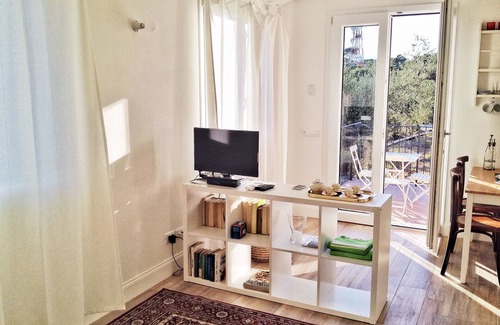 Imperia Apartment | Relax in the olive trees - 5km from the center and the beaches - Appartamento Corbezzolo
