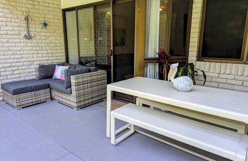 Bongaree Villa | Relax, play and stay at Bribie Vibes