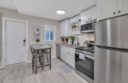 South Oceanside Condo | Relax & Unwind | Tower 9 Retreat Steps to Beach