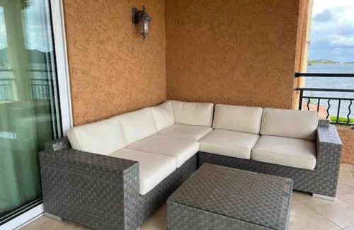 Maho Apartment | Relax with the entire family at this peaceful place to stay