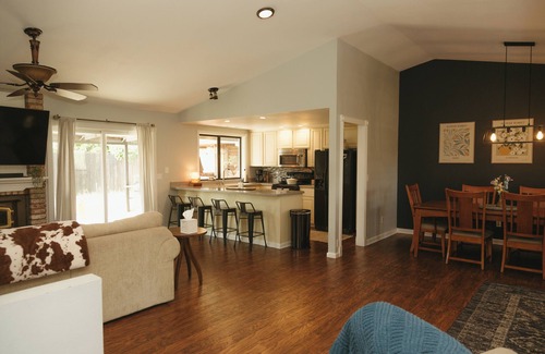 Yuba City House | Relax with the family in this beautiful 3 bedroom, 1 nursery, 2 bathroom home!