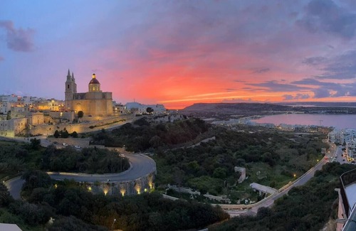 Mellieħa Heights Apartment | Relax with the whole family at this peaceful place to stay