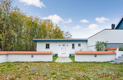 Malarhusens Apartment | Relaxation in the open South Swedish landscape close to the sea (800 m)