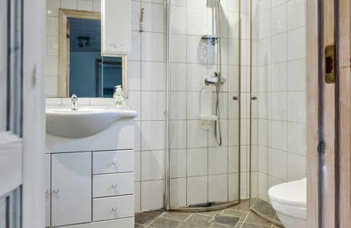 Malarhusens Apartment | Relaxation in the open South Swedish landscape close to the sea (800 m)