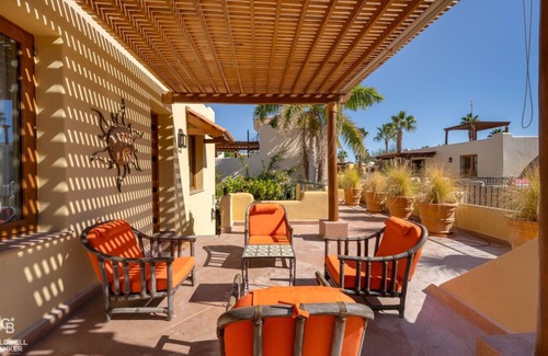Loreto Villa | Relaxation & Luxury