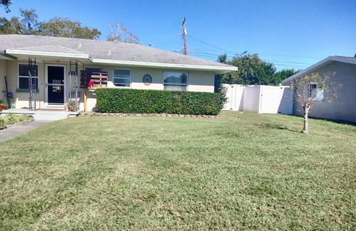 Tarpon Springs House | Relaxation Station