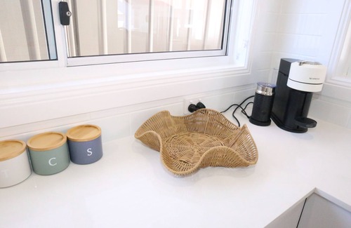 Warilla House | Relaxation - Waves at Warilla