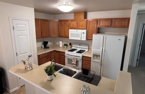 Spenard House | Relaxing 3-bedroom home in beautiful West Anchorage