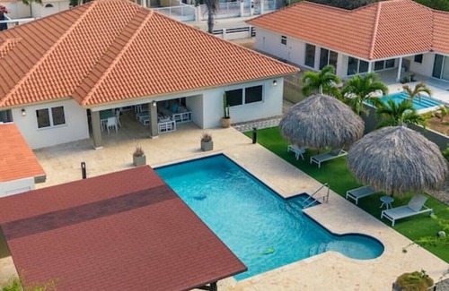 Sabana Liber Villapark House | Relaxing 4BR Villa with Pool, Hot Tub & Comfort at Sabanaliber 205 by Bocobay